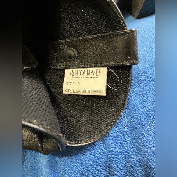 Shyanne Slouchy Western Cowboy Boot in Black Leather Silver Toe Tips Size 9 - Picture 13 of 16